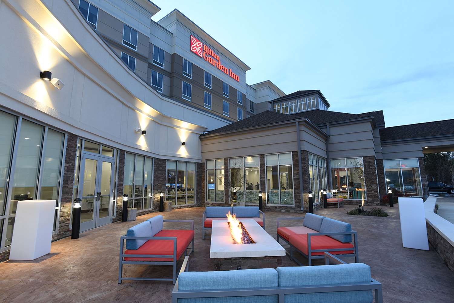 Hilton Garden Inn Jacksonville 2