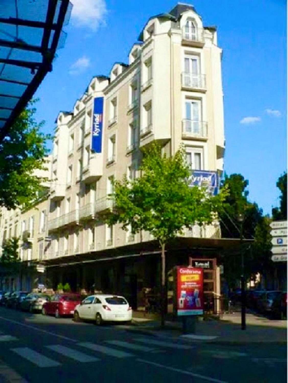 Kyriad Restaurant Centre SPA Vichy 1