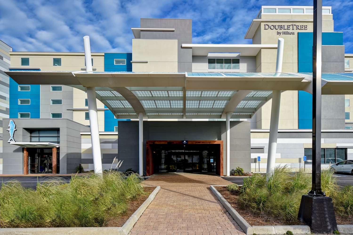 DoubleTree by Hilton Virginia Beach Oceanfront South 1