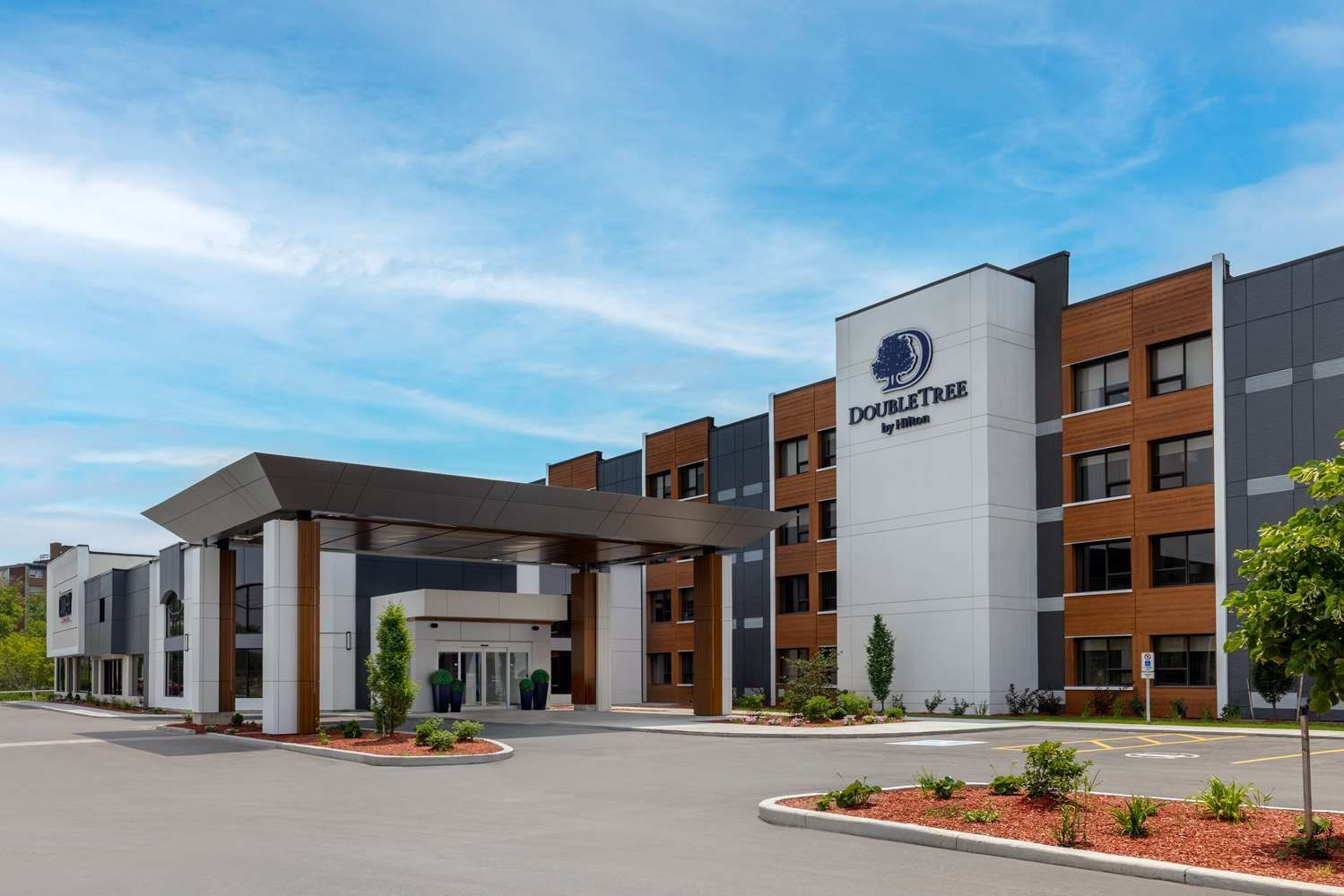 DoubleTree by Hilton Kingston - Newly Renovated 2