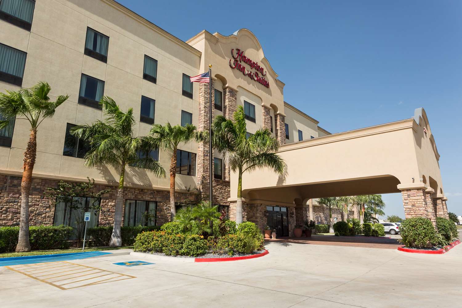 Hampton Inn & Suites Mission 2