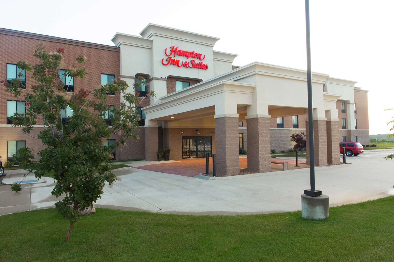 Hampton Inn & Suites Ankeny 2