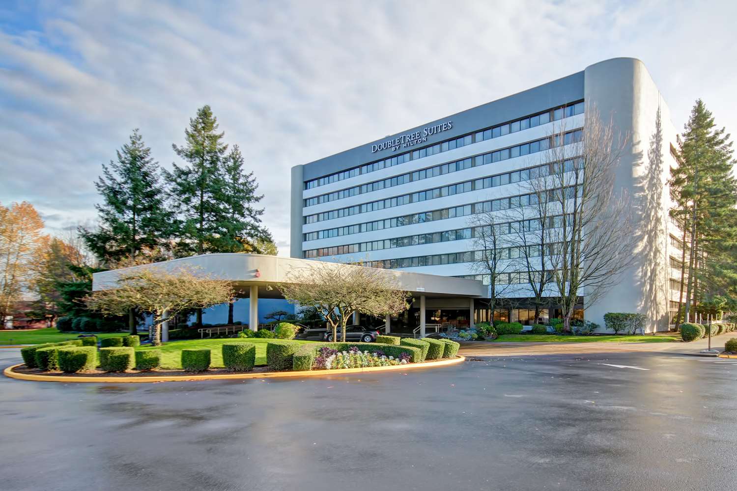 DoubleTree Suites by Hilton Seattle Airport - Southcenter 1