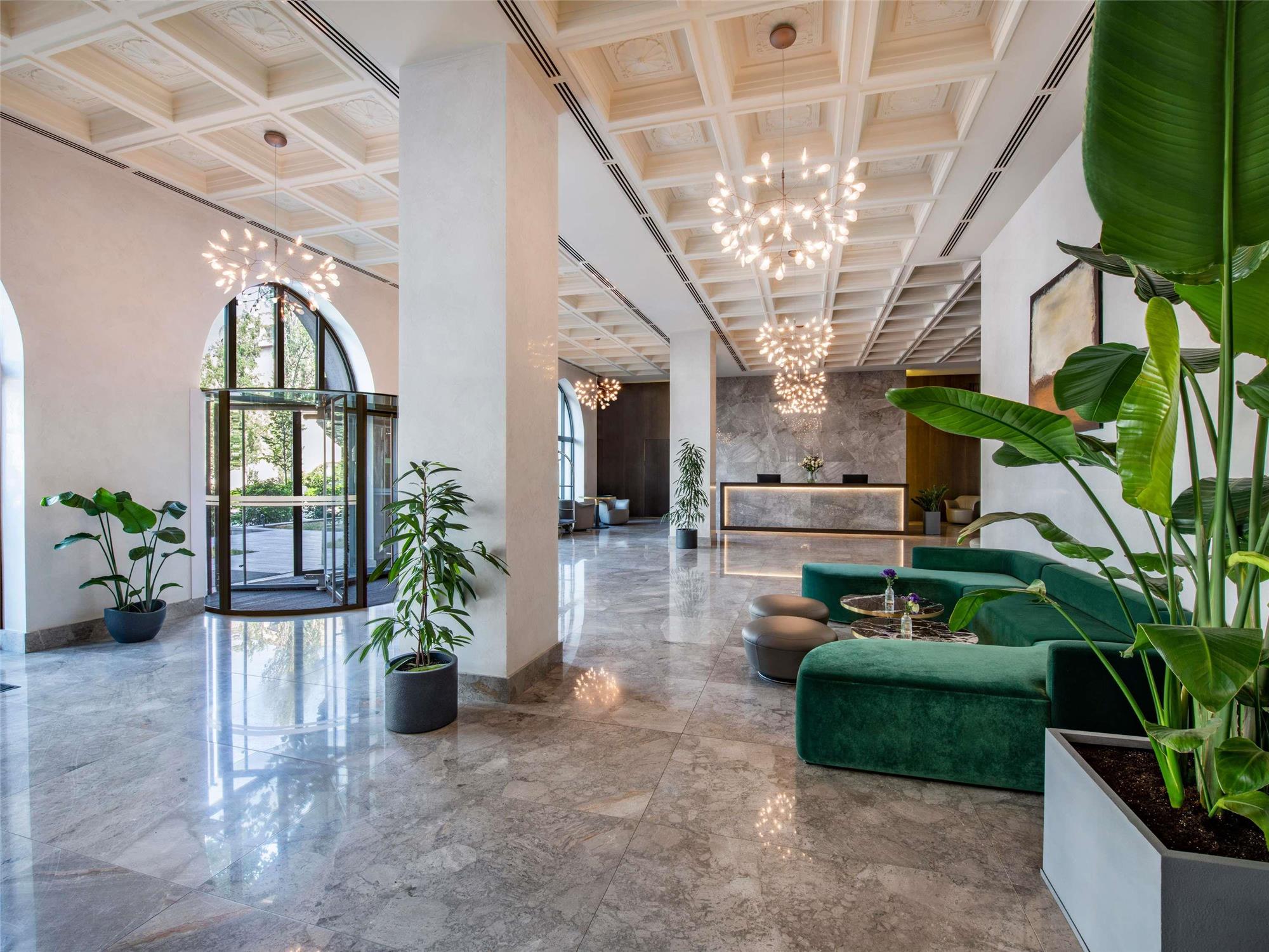 Tbilisi Philharmonic by Mercure Hotel 1