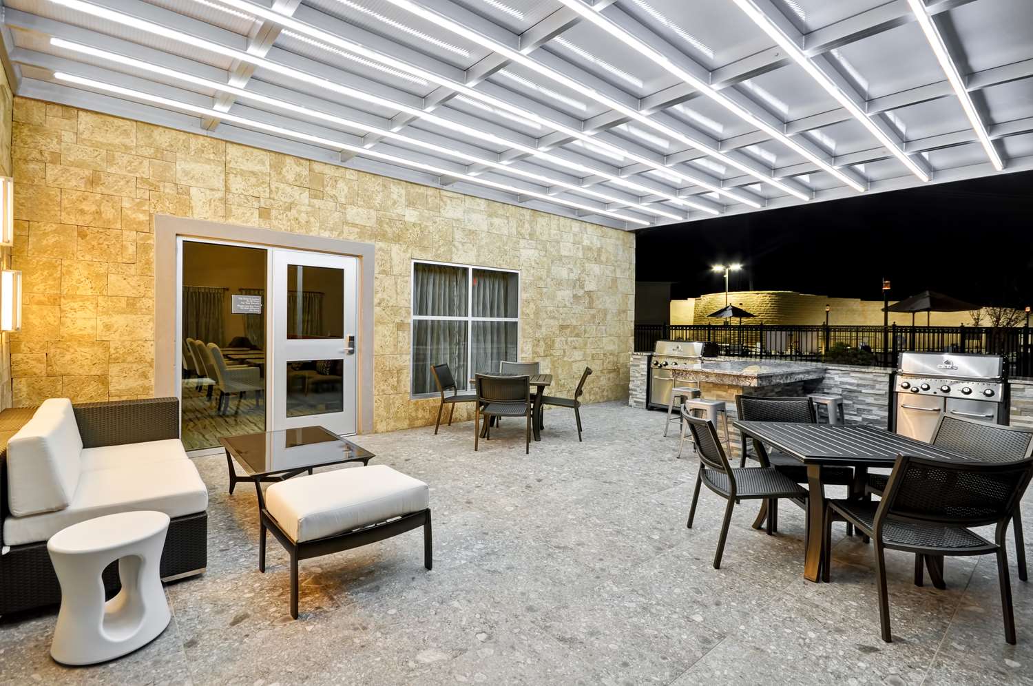 Homewood Suites by Hilton Tyler 2