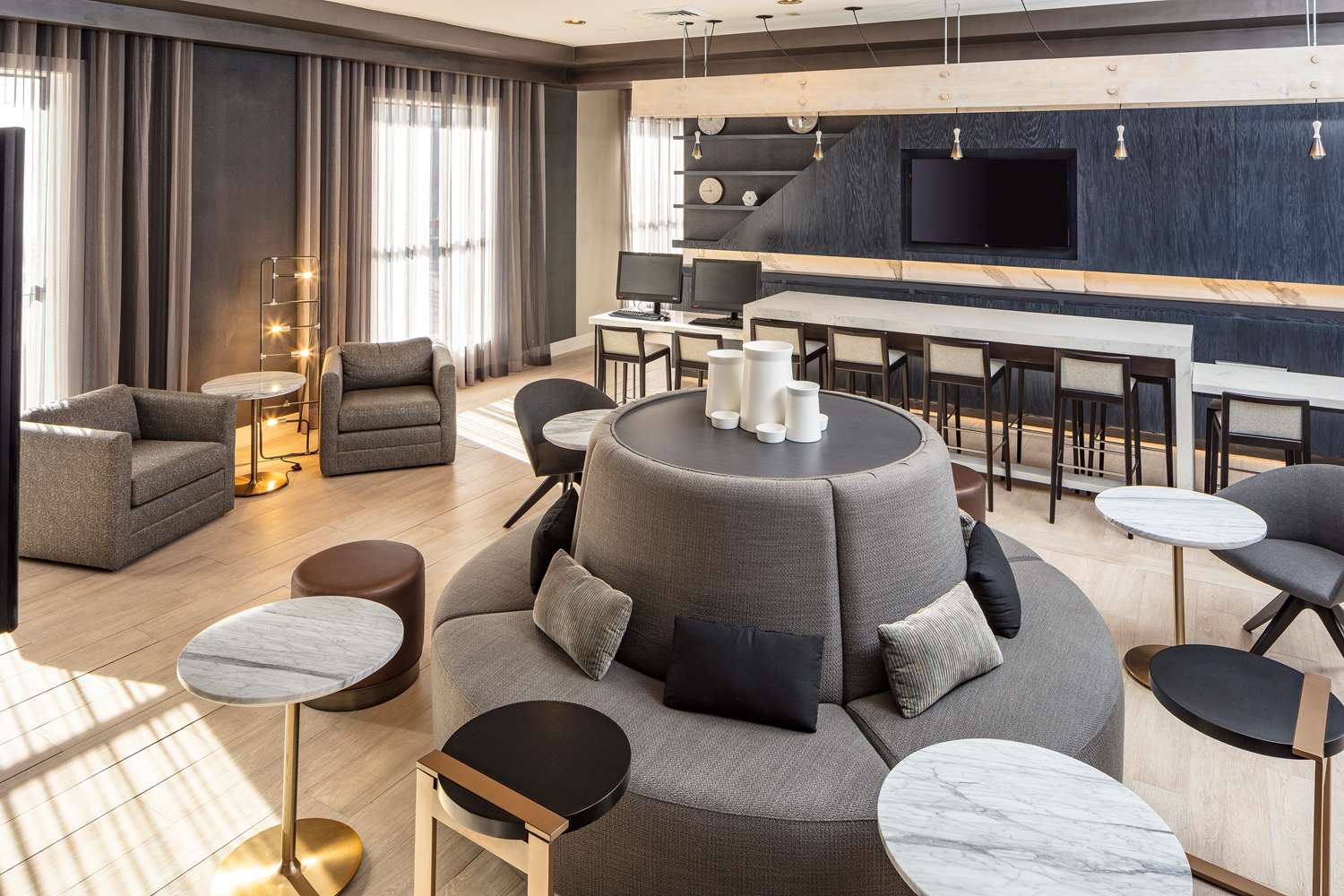 DoubleTree by Hilton Boston Logan Airport Chelsea 2