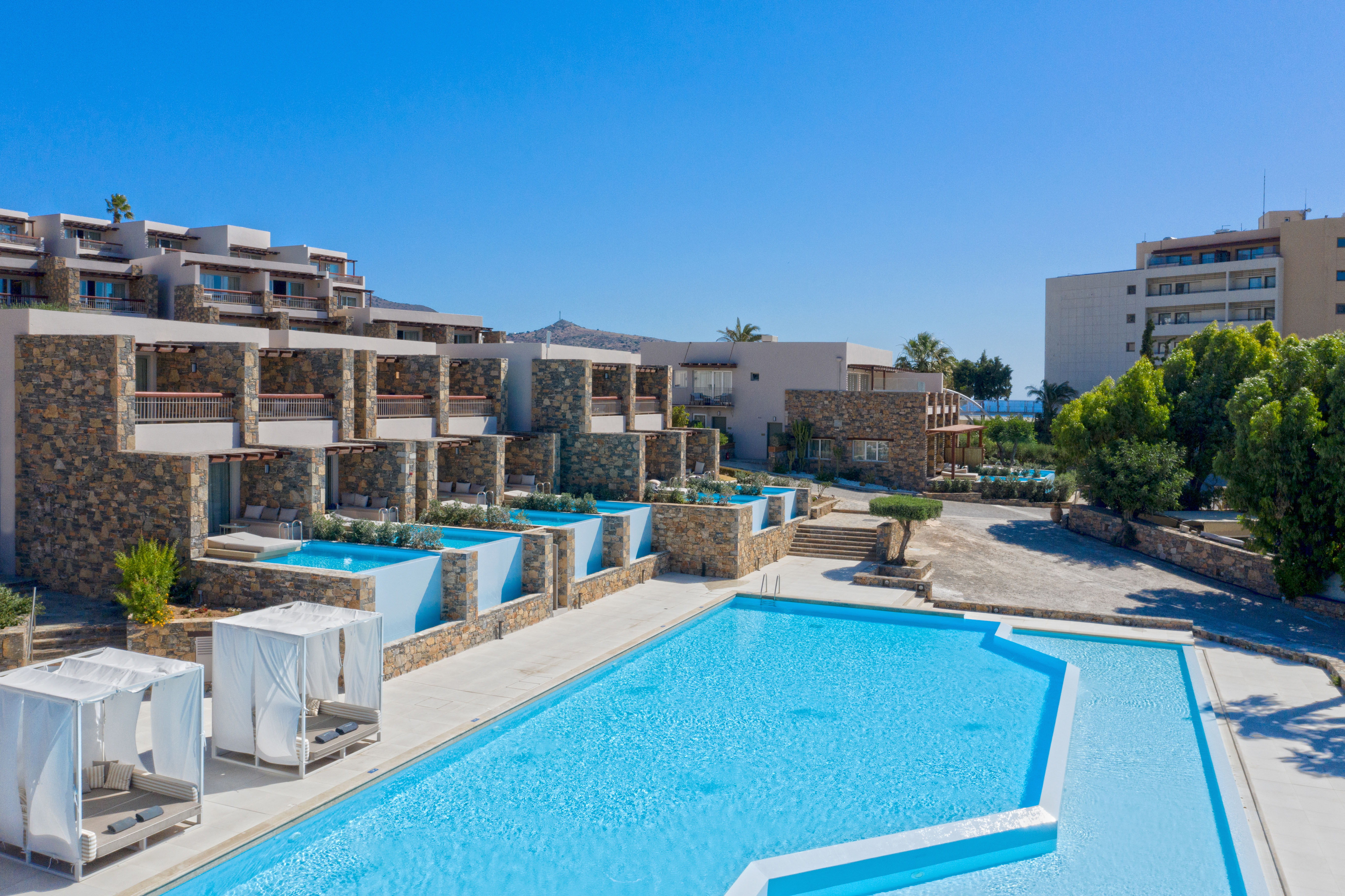 Zeus Eleva Mirabello Bay 2