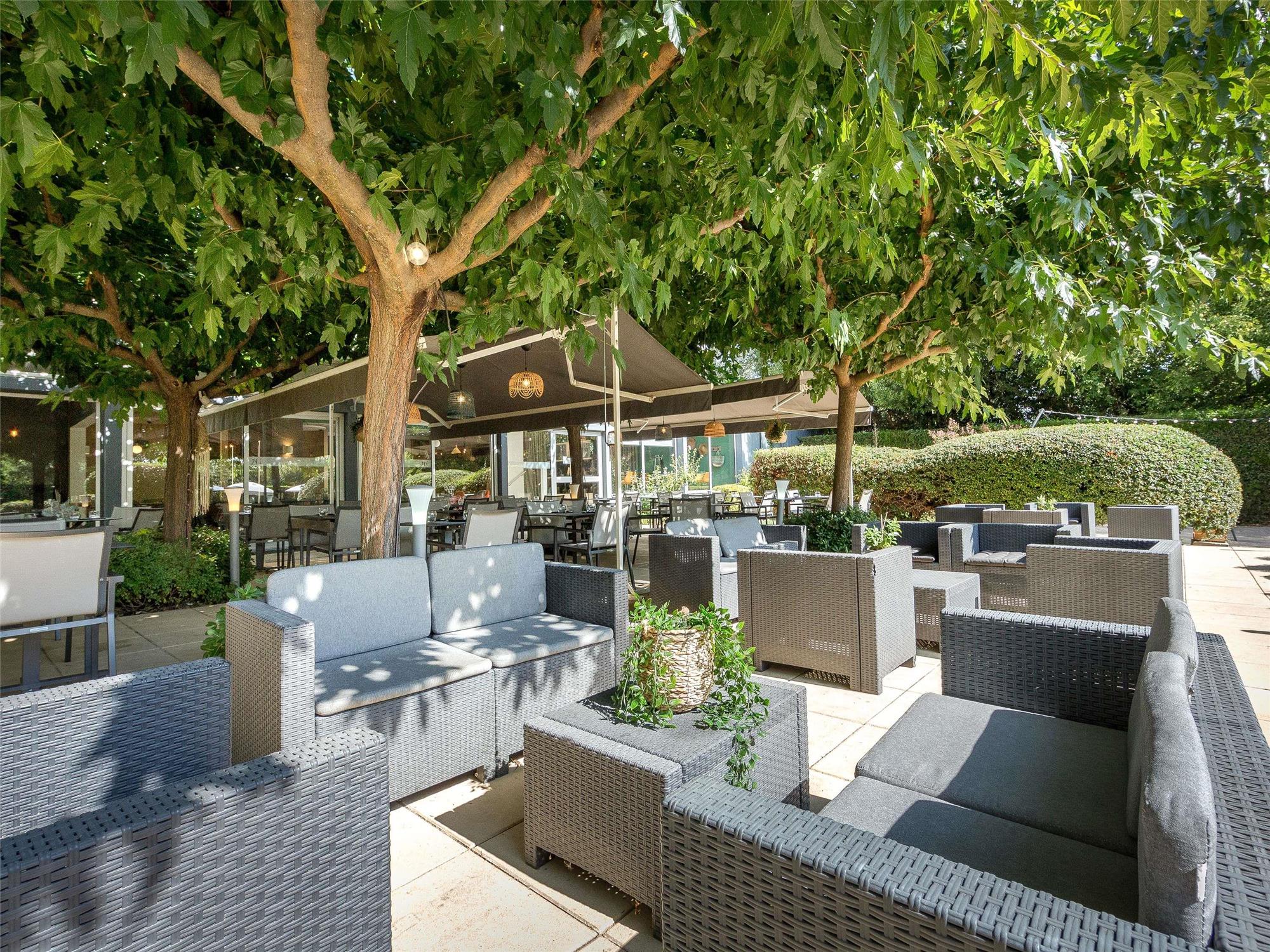 Mercure Cavaillon 1