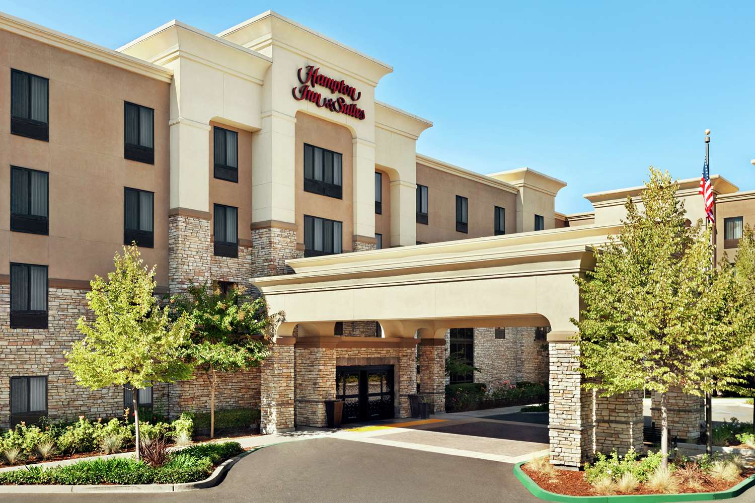 Hampton Inn & Suites West Sacramento 2