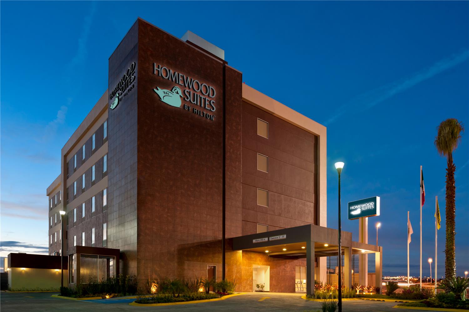 Homewood Suites by Hilton Queretaro 1