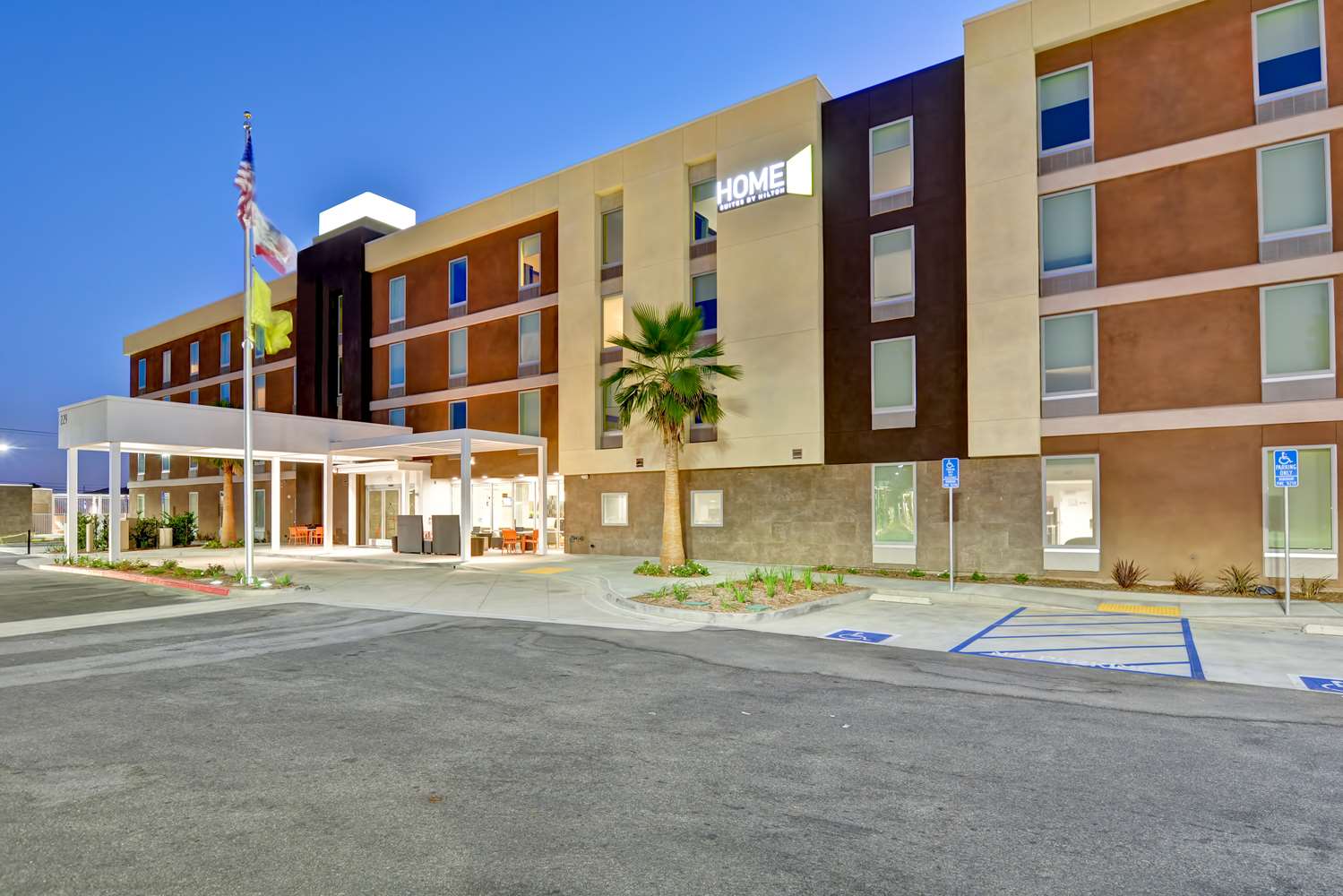 Home2 Suites by Hilton Azusa 1