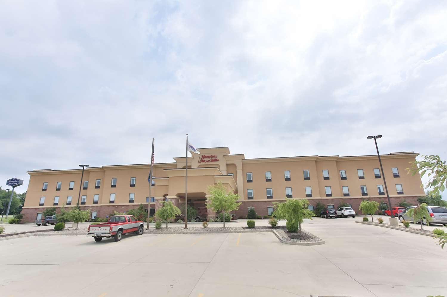 Hampton Inn & Suites Middlebury 2