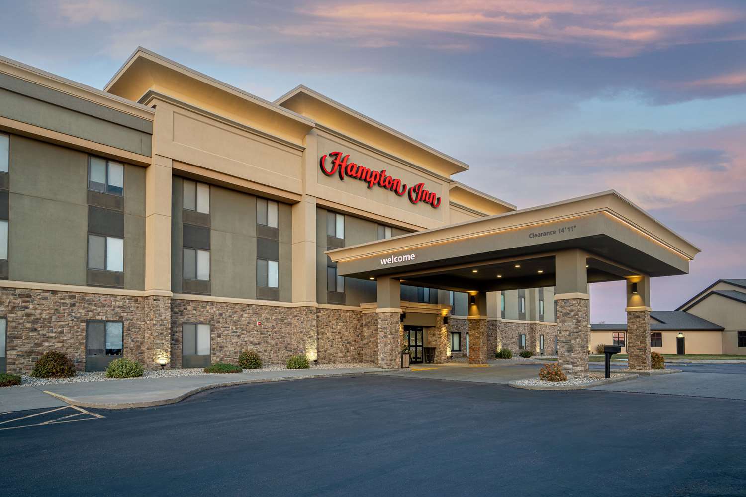 Hampton Inn Mitchell 1