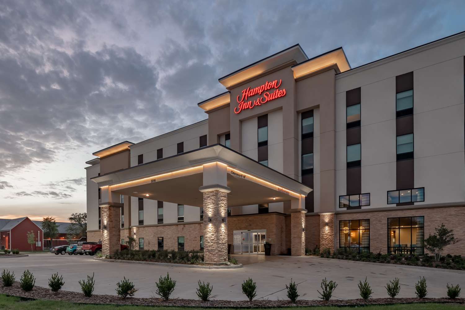 Hampton Inn & Suites Dallas/Plano Central 1