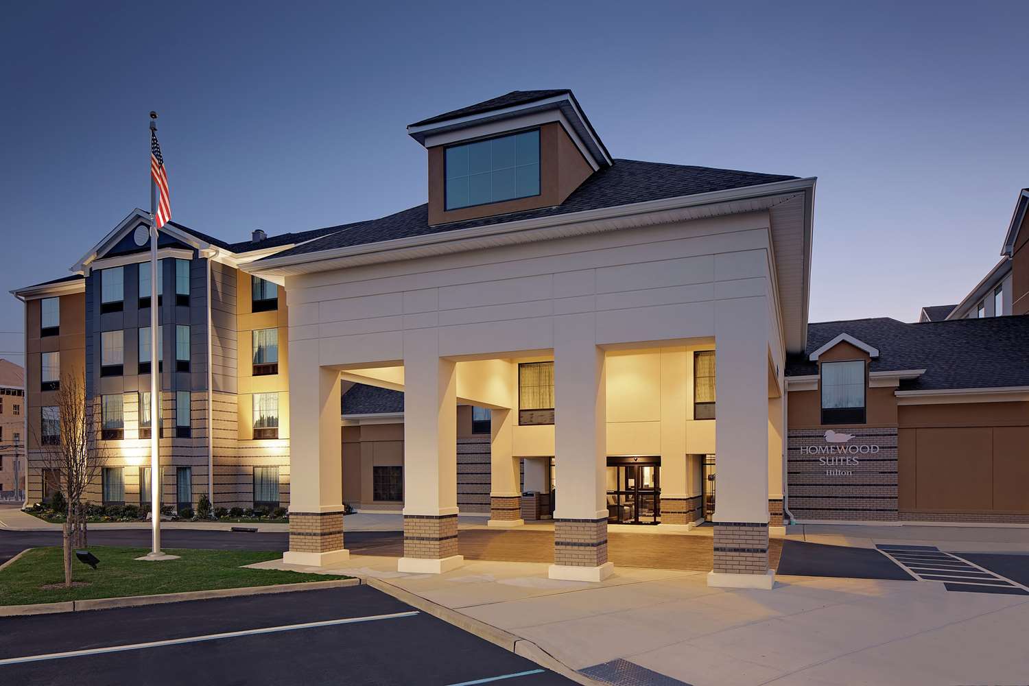 Homewood Suites By Hilton Ronkonkoma 2