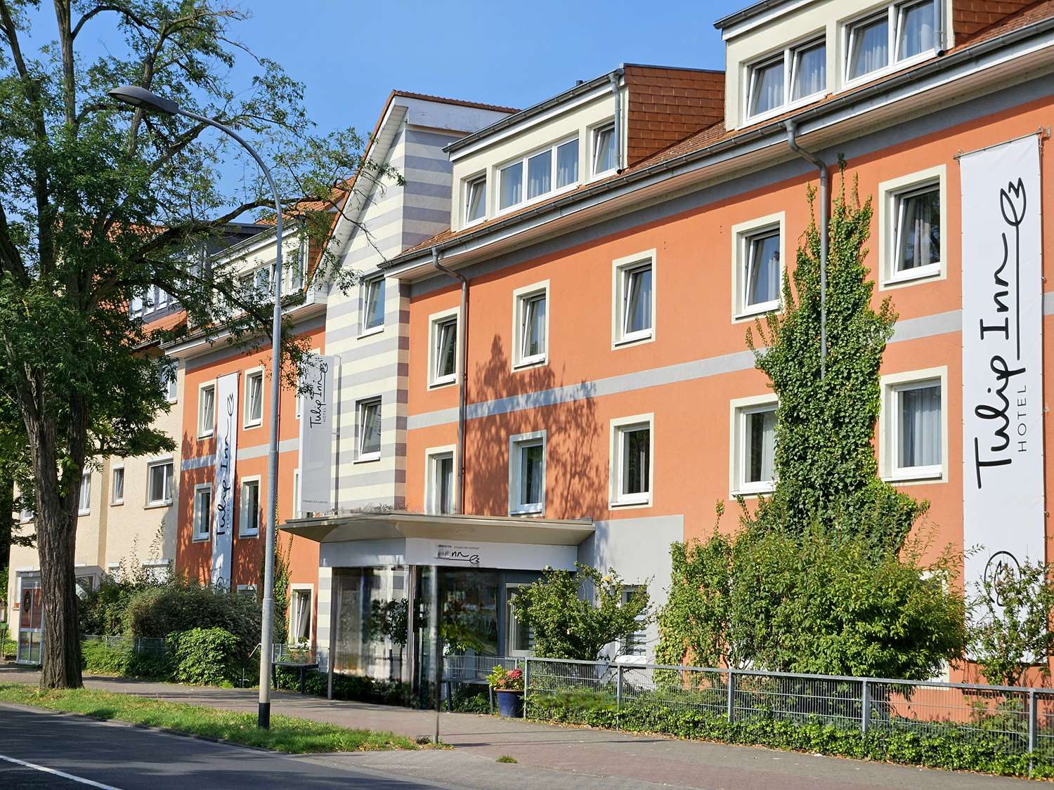 Tulip Inn Frankfurt Airport 1