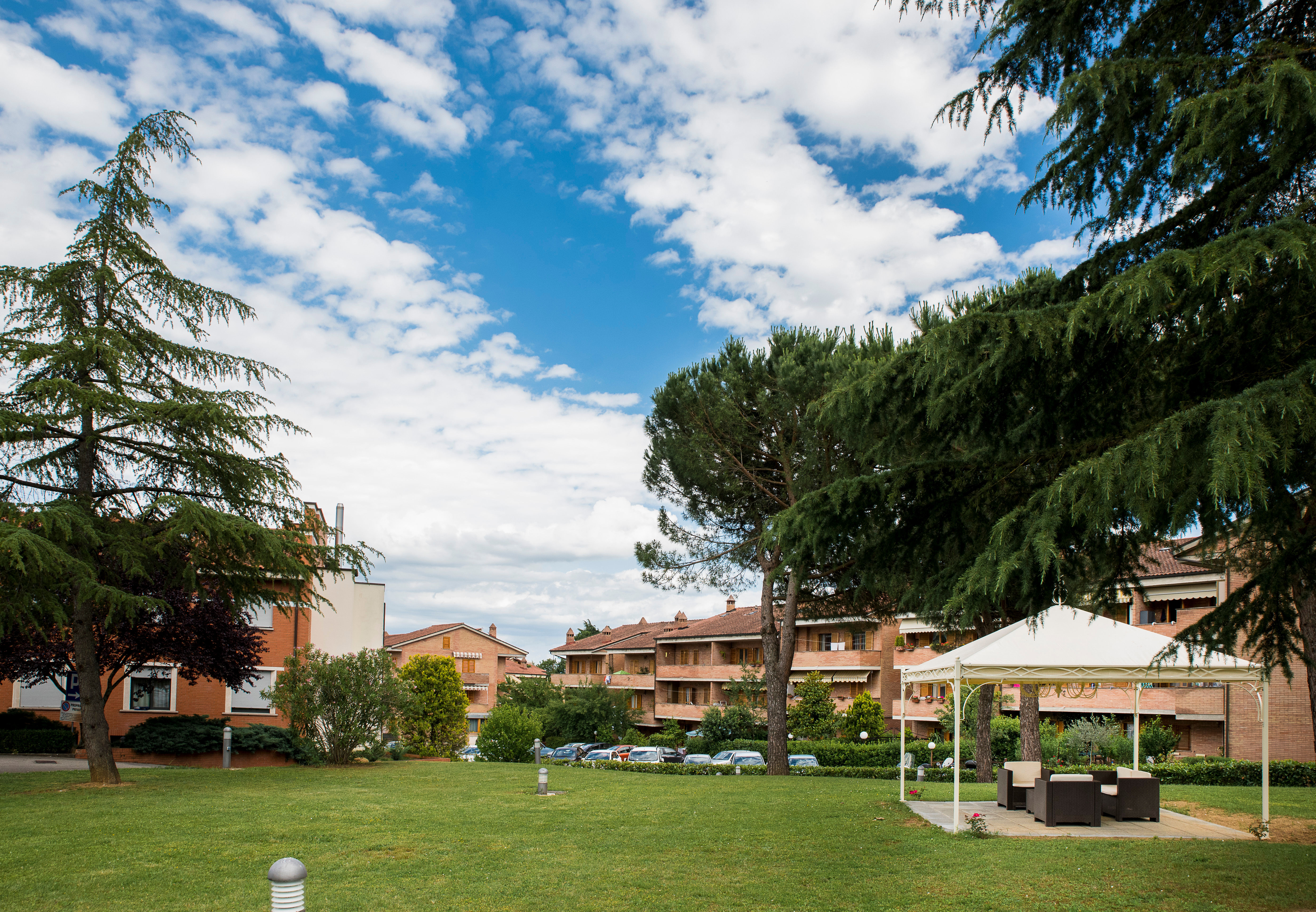 Hotel Executive 2