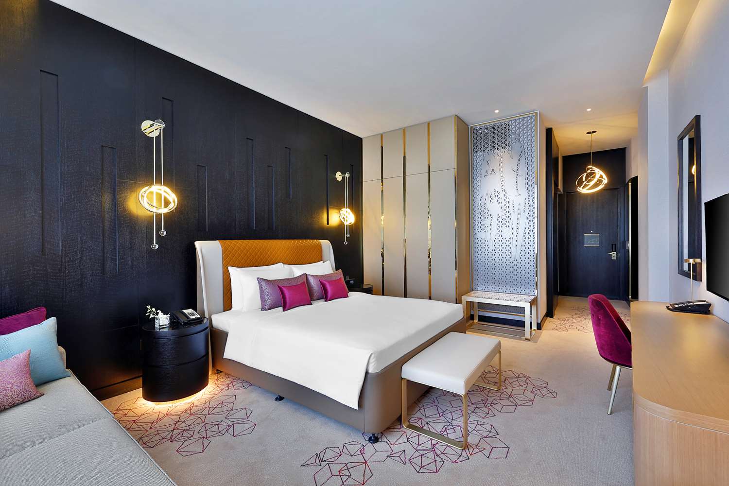 AlRayyan Hotel Doha, Curio Collection by Hilton 1