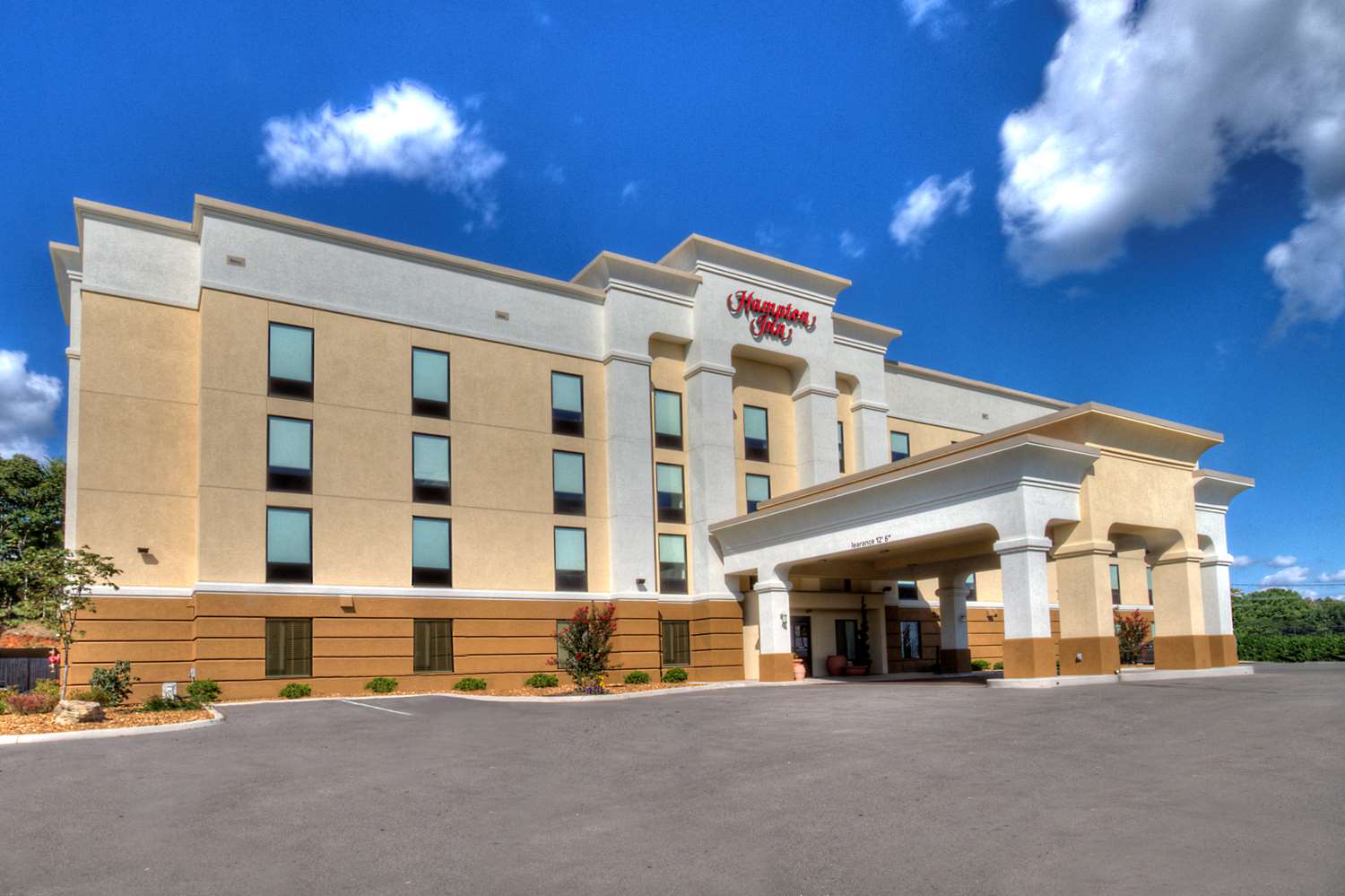 Hampton Inn Cookeville, TN 1