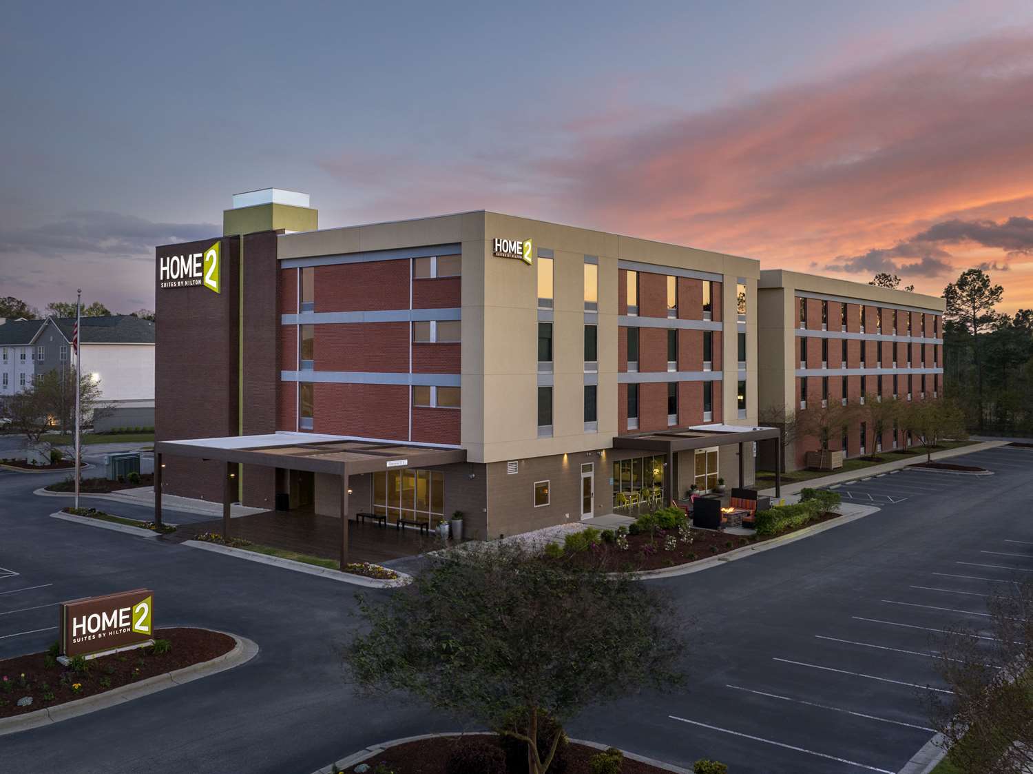 Home2 Suites by Hilton Jacksonville, NC 2