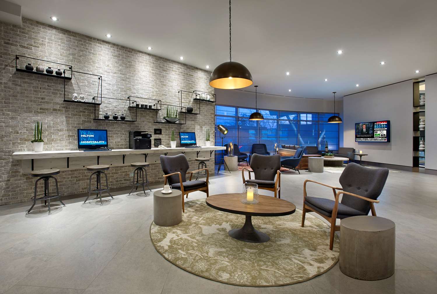 Hilton Garden Inn Toronto Airport 2