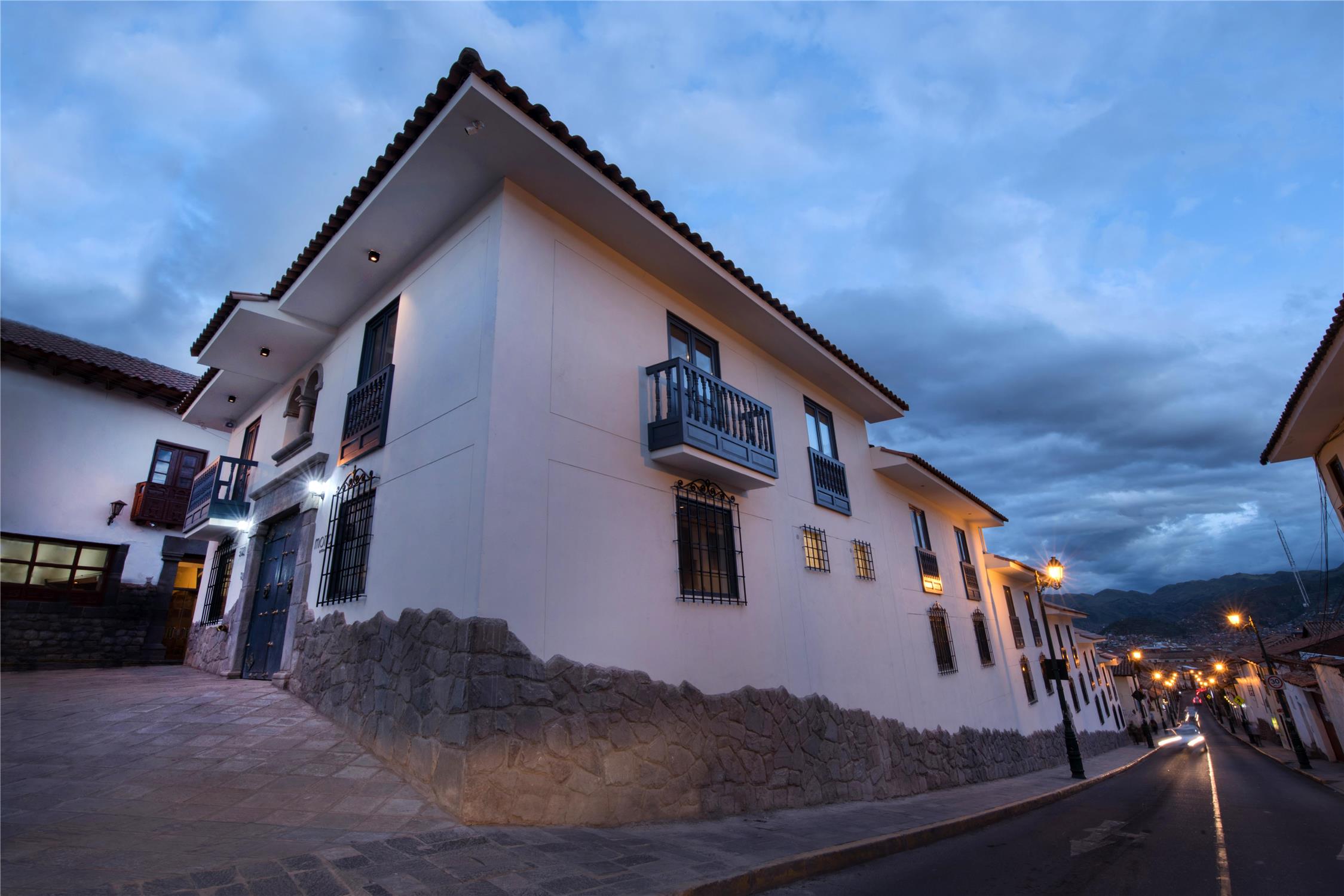 Motto By Hilton Cusco 1