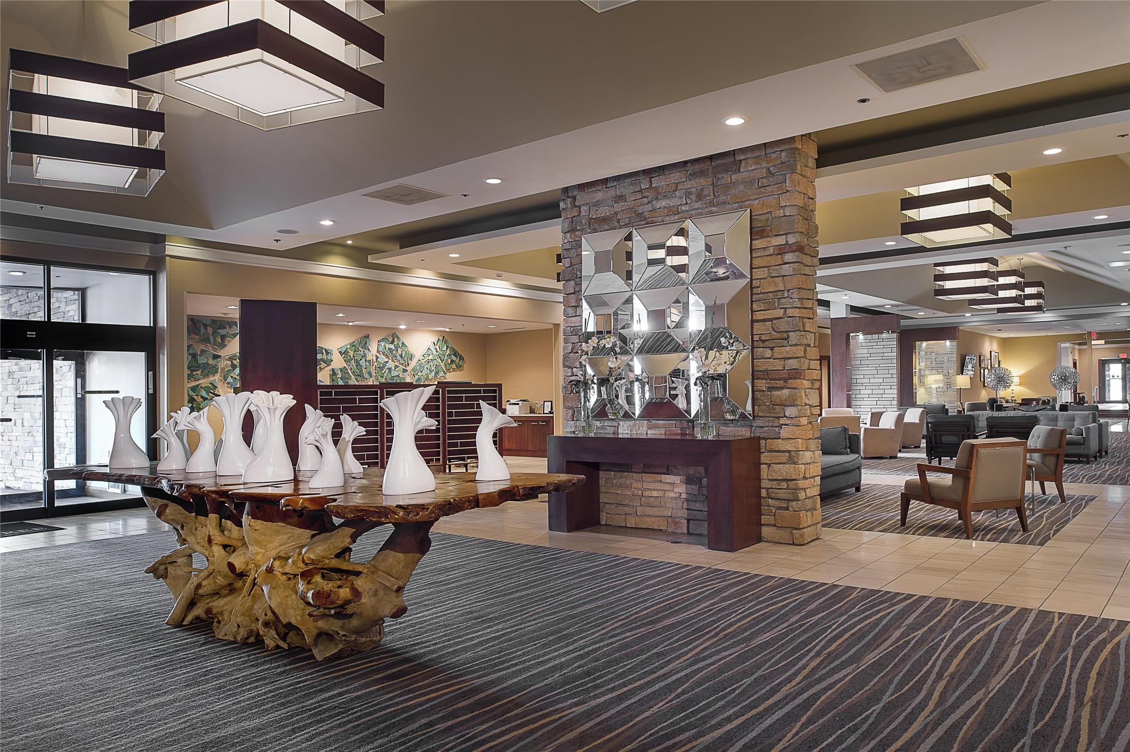 DoubleTree by Hilton Collinsville - St. Louis 2
