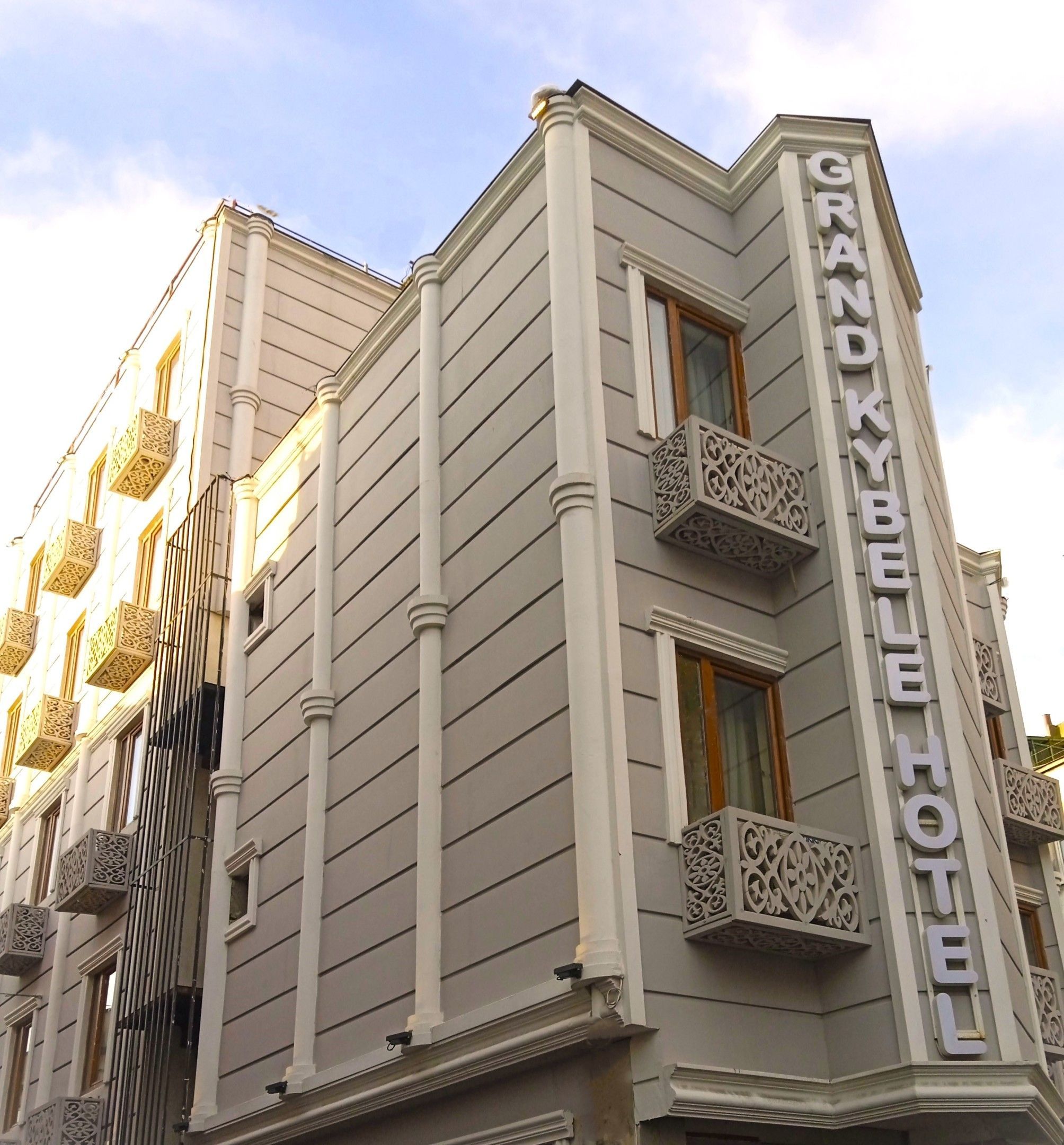 Kibele Hotel 1