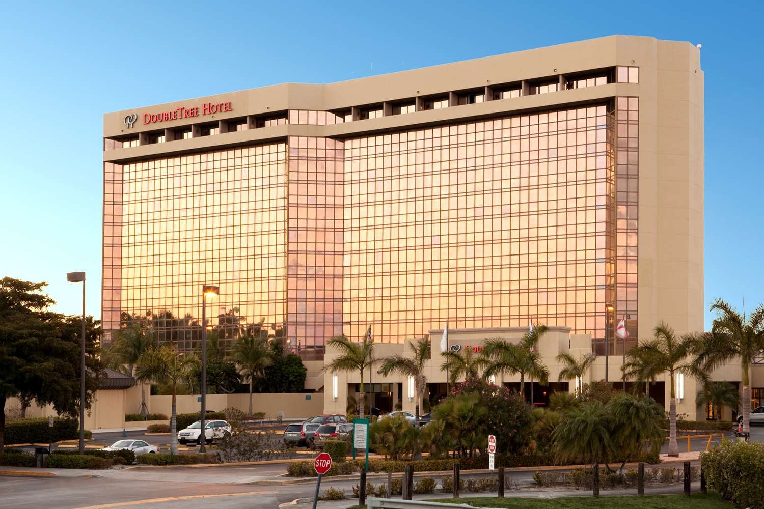 DoubleTree by Hilton Miami Airport & Convention Center 2