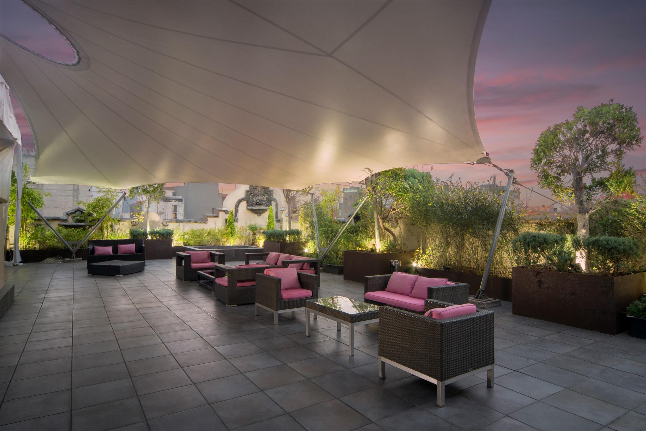 Hampton Inn & Suites Mexico City - Centro Historico 2