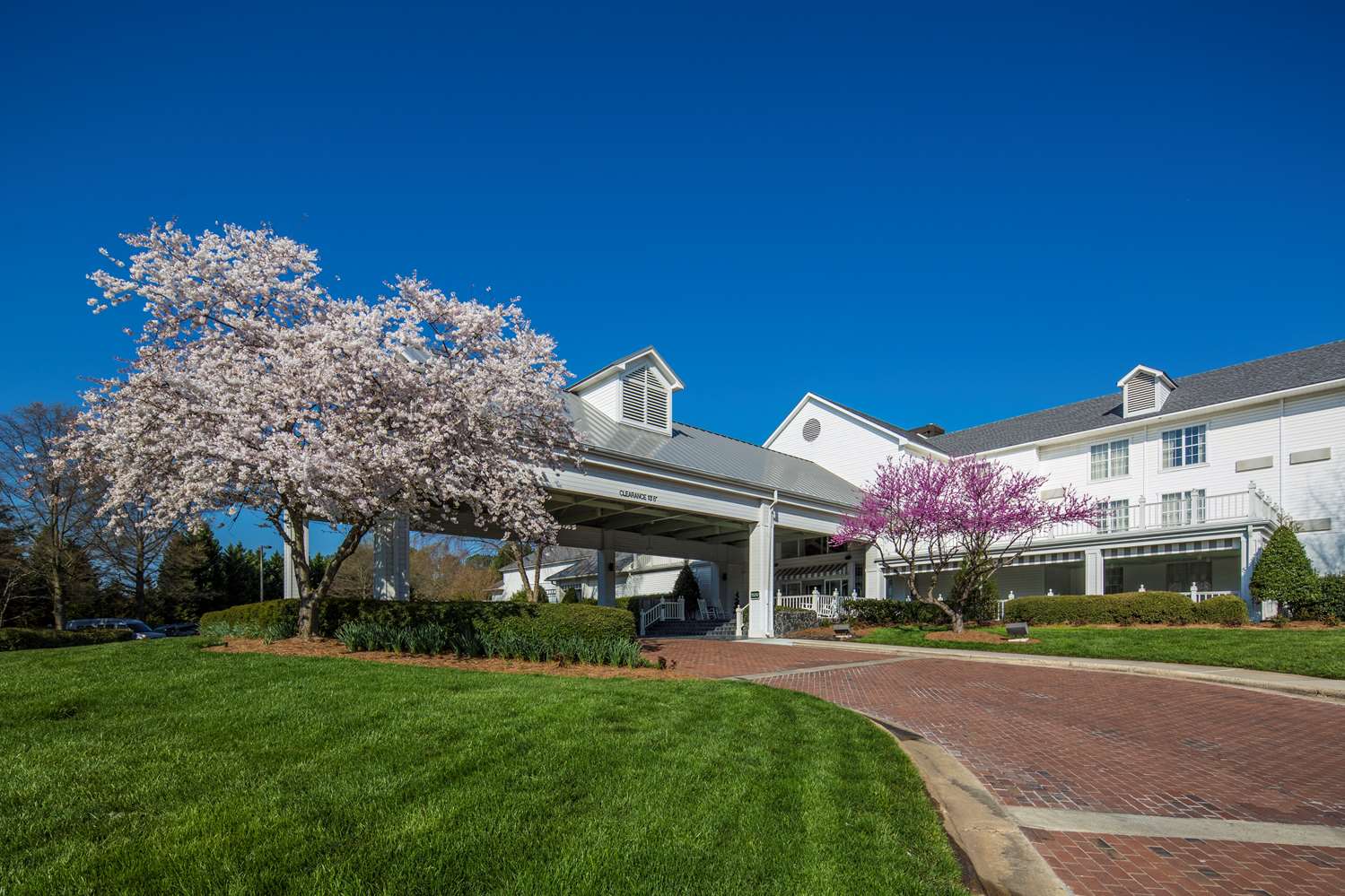 DoubleTree by Hilton Raleigh Durham Airport at Research Triangle Park 1