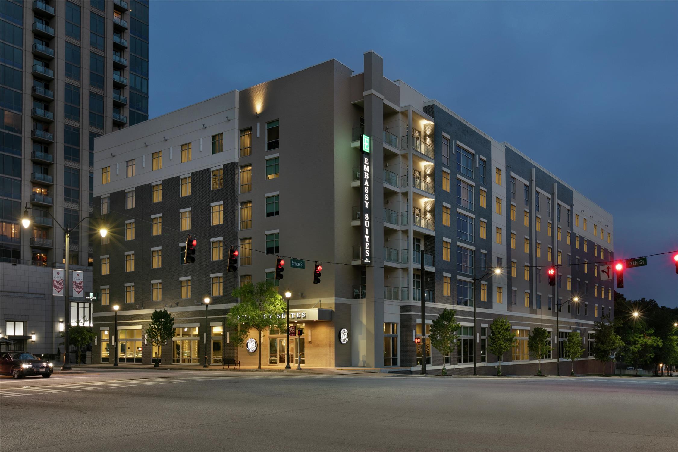 Embassy Suites by Hilton Atlanta Midtown 2
