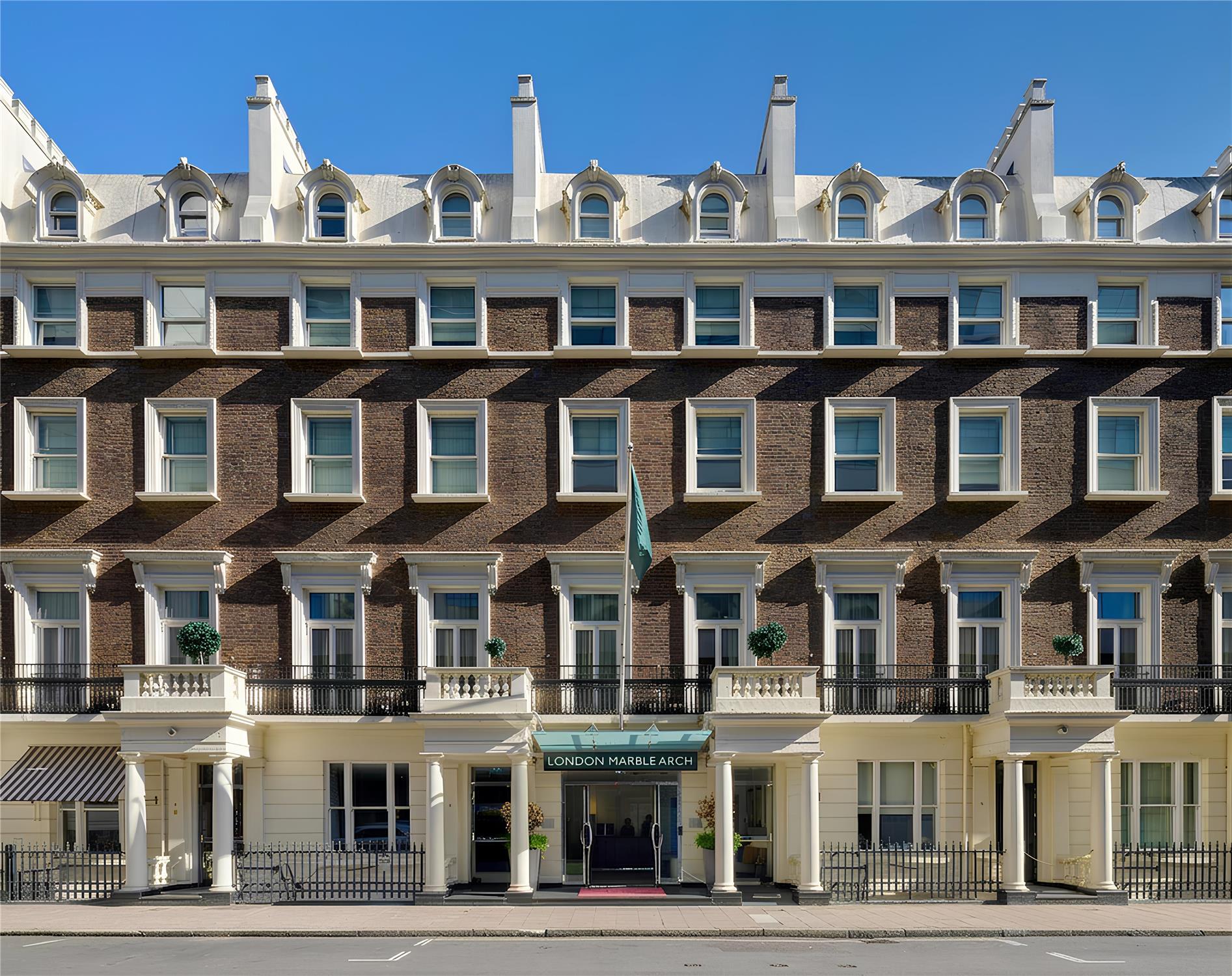 Guild Hotel Marble Arch 1