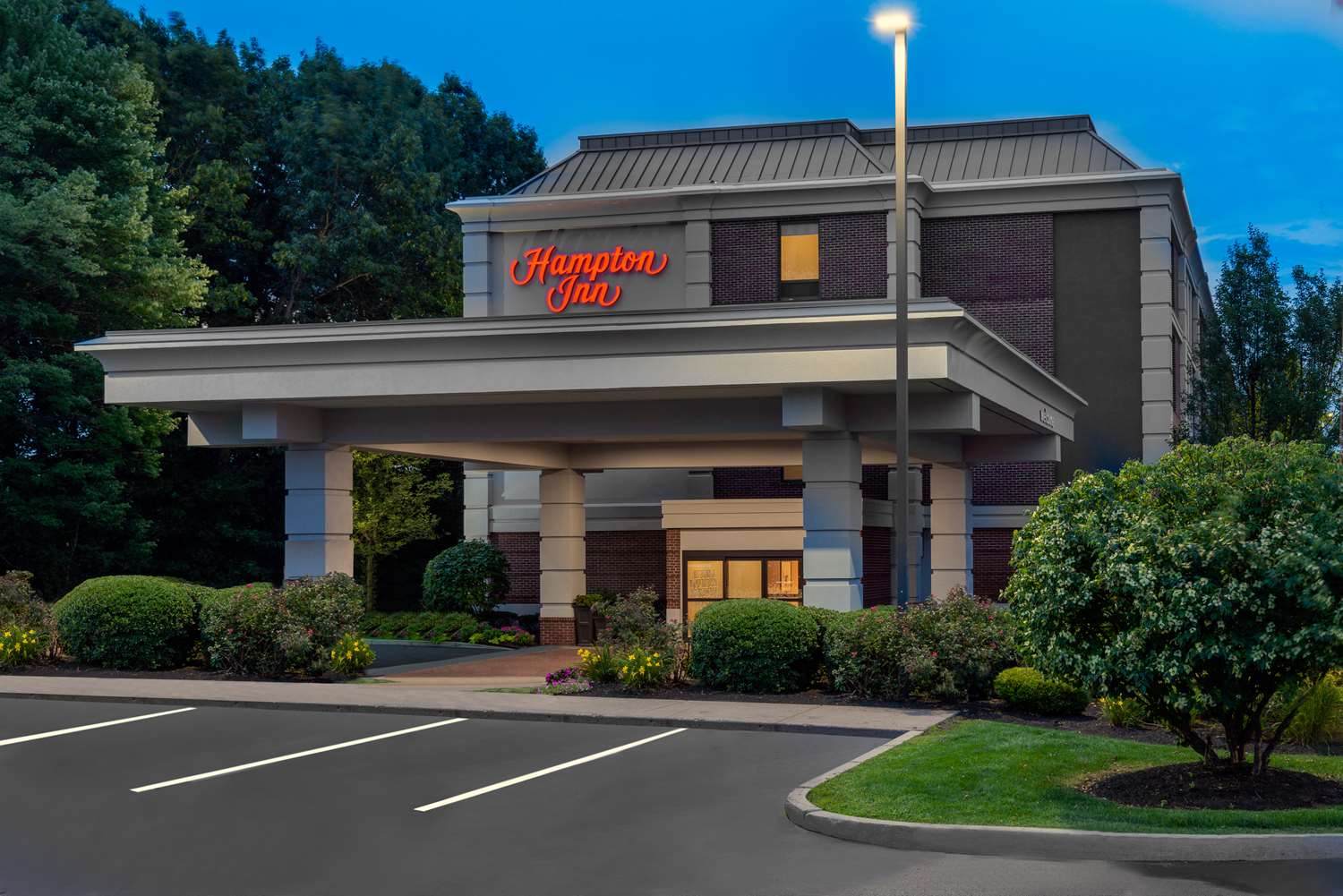 Hampton Inn Hartford/Airport 1