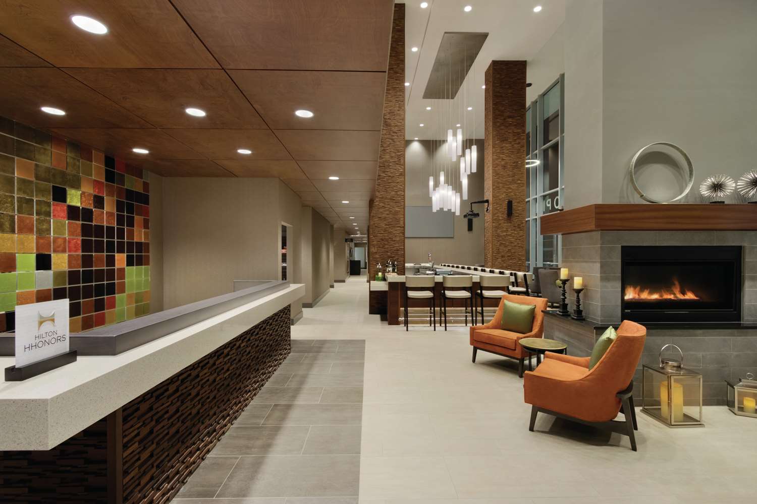 Hilton Garden Inn Calgary Downtown 2