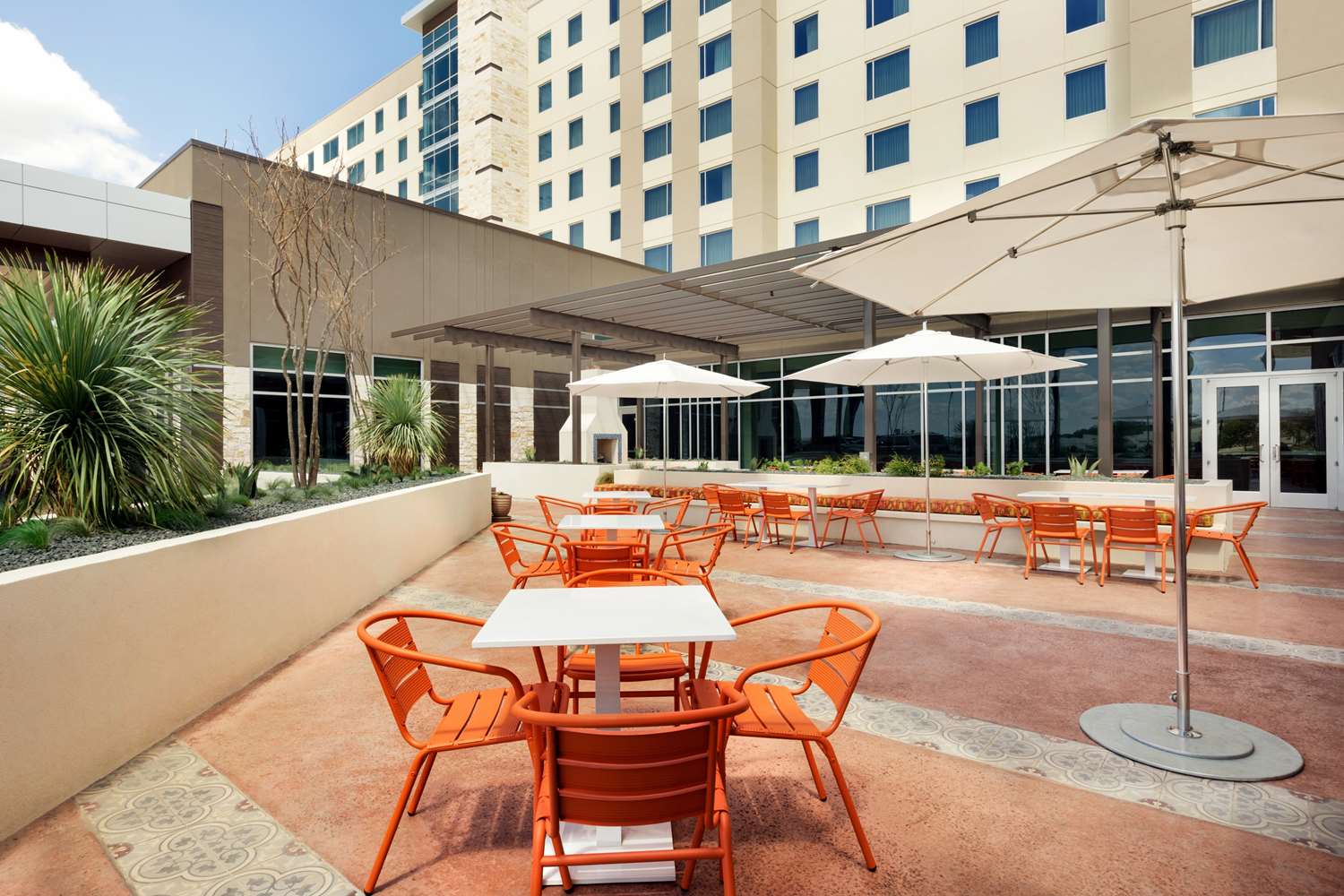 Embassy Suites By Hilton San Antonio Landmark 2