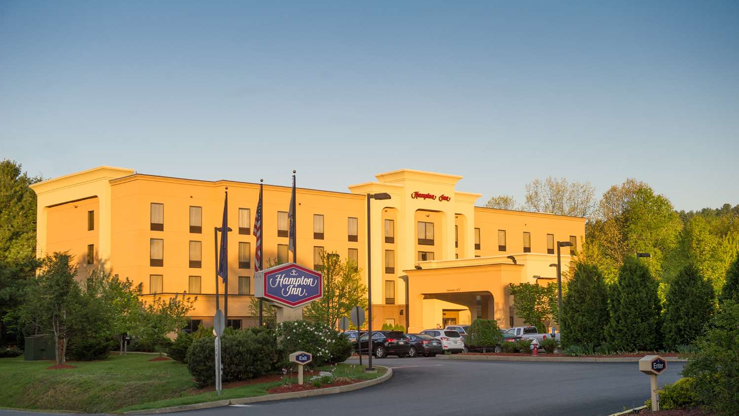 Hampton Inn Brattleboro 1