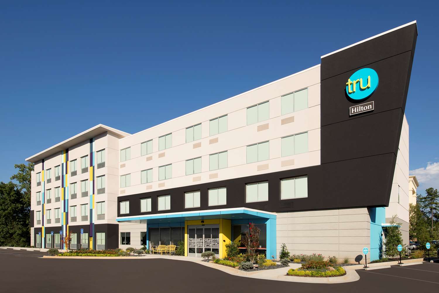 Tru By Hilton McDonough 1