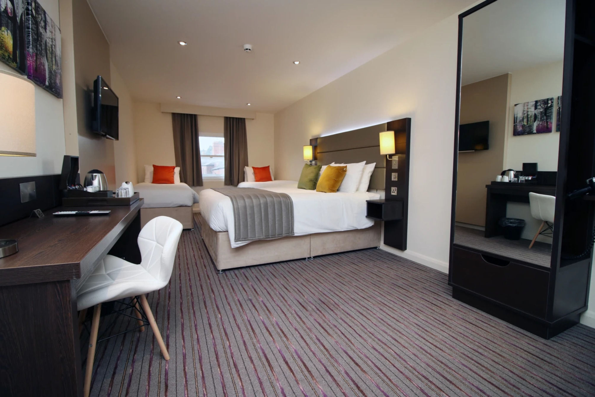 Belvilla Newport City Centre Lifestyle 2