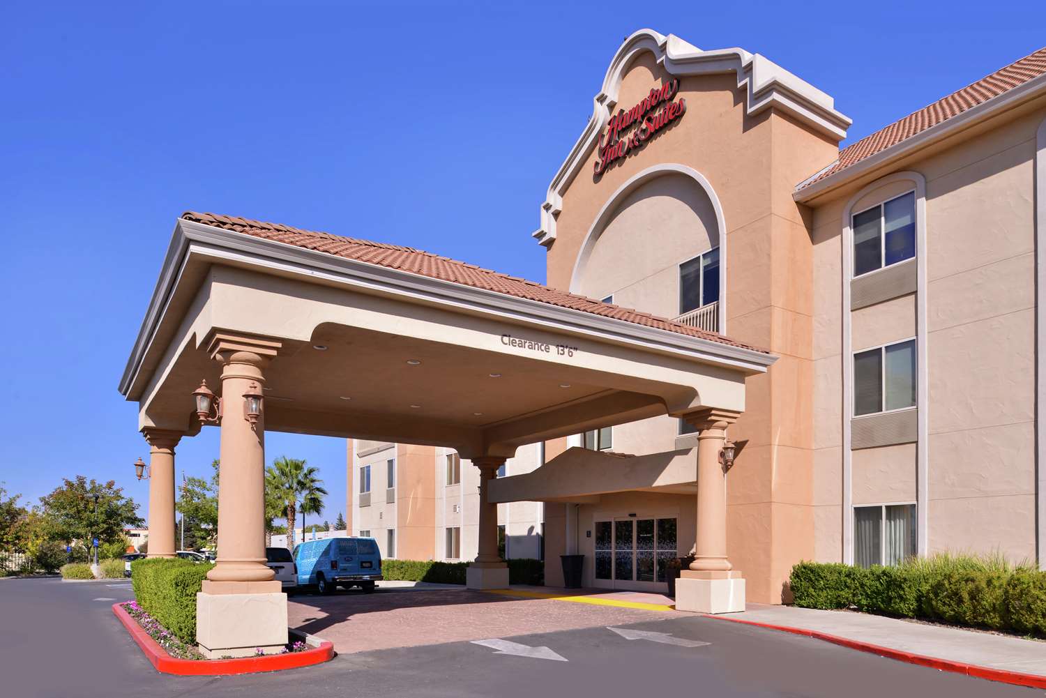 Hampton Inn & Suites Woodland-Sacramento Area 2