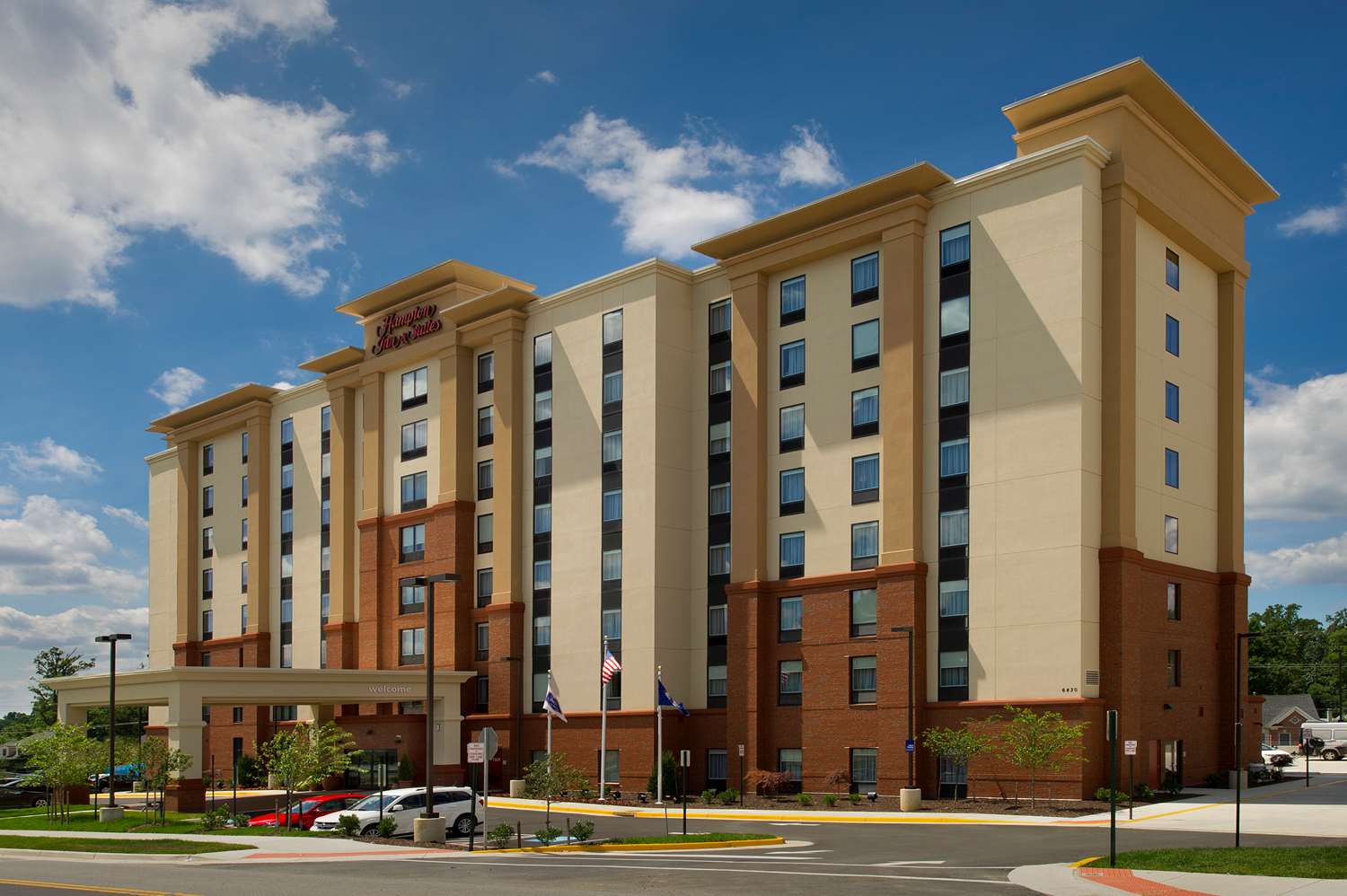 Hampton Inn & Suites Falls Church 1