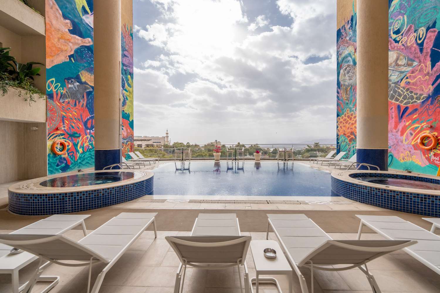 DoubleTree by Hilton Aqaba 2