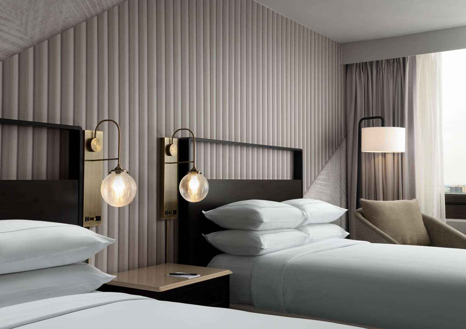 2 double beds