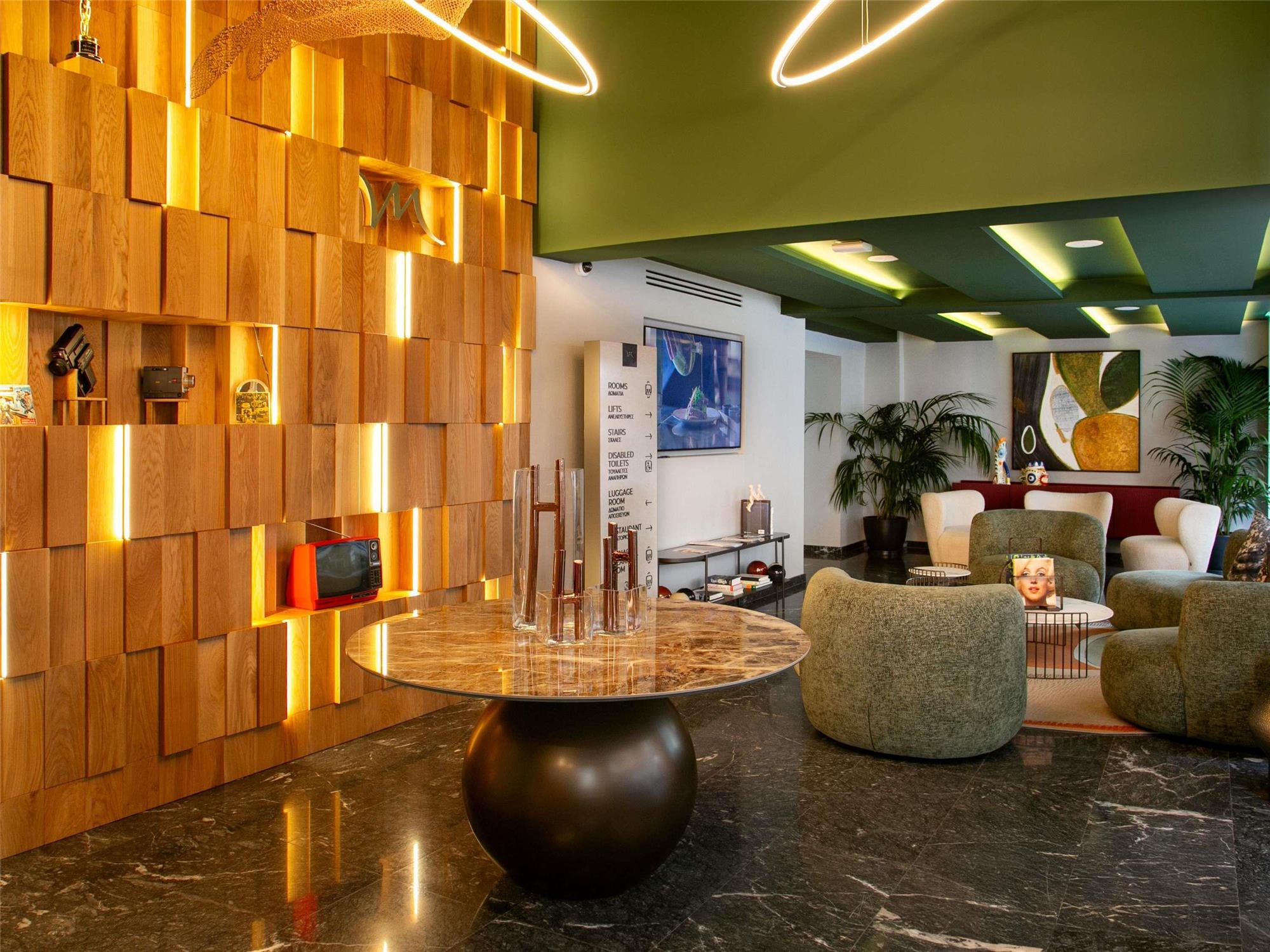 Mercure Larnaca Finikoudes Beach 1