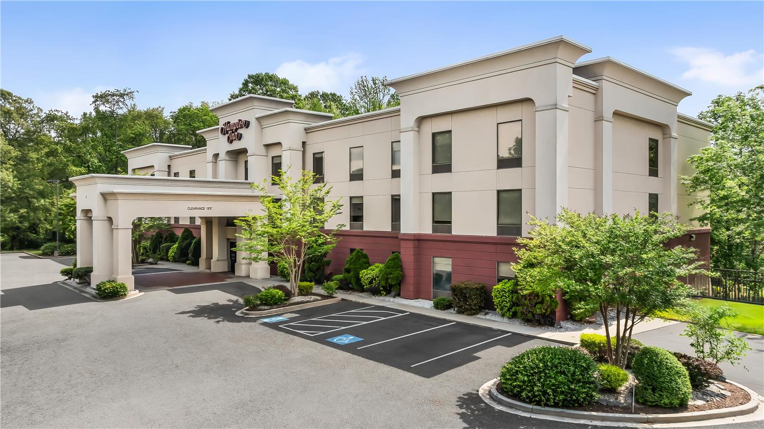 Hampton Inn Elkton 1