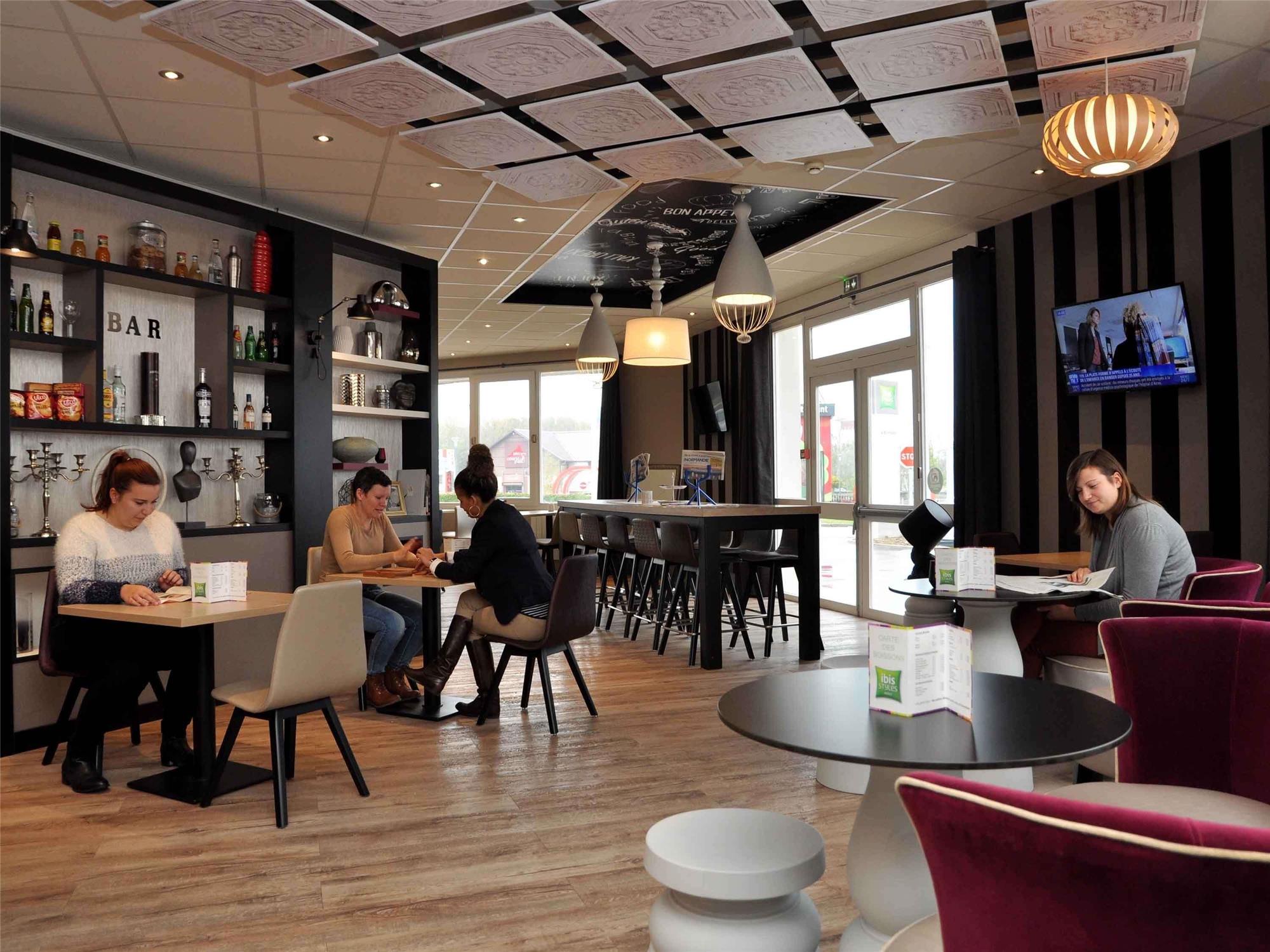 ibis Styles Rouen Nord-Barentin 2