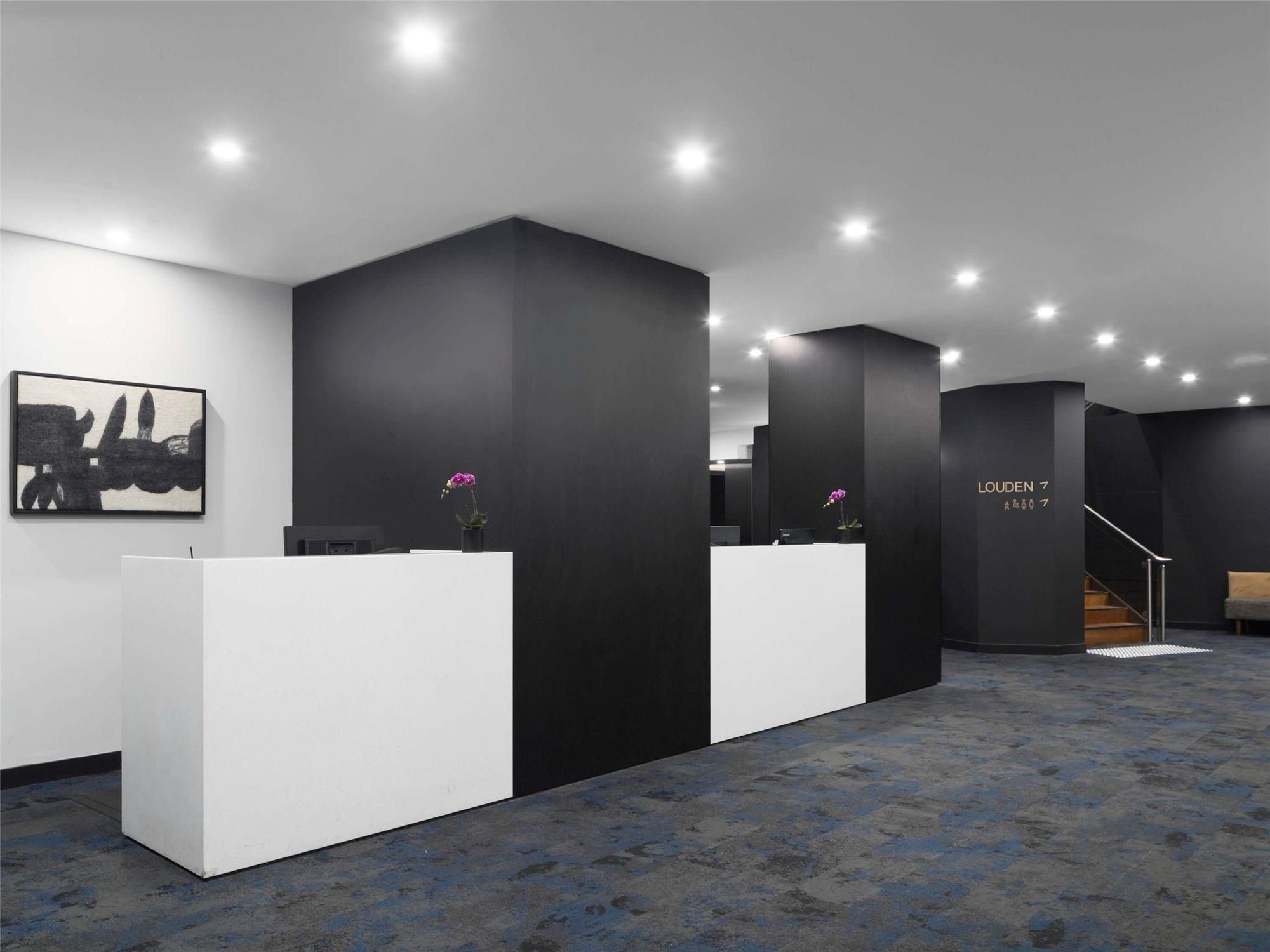 Mercure Melbourne City Centre 2