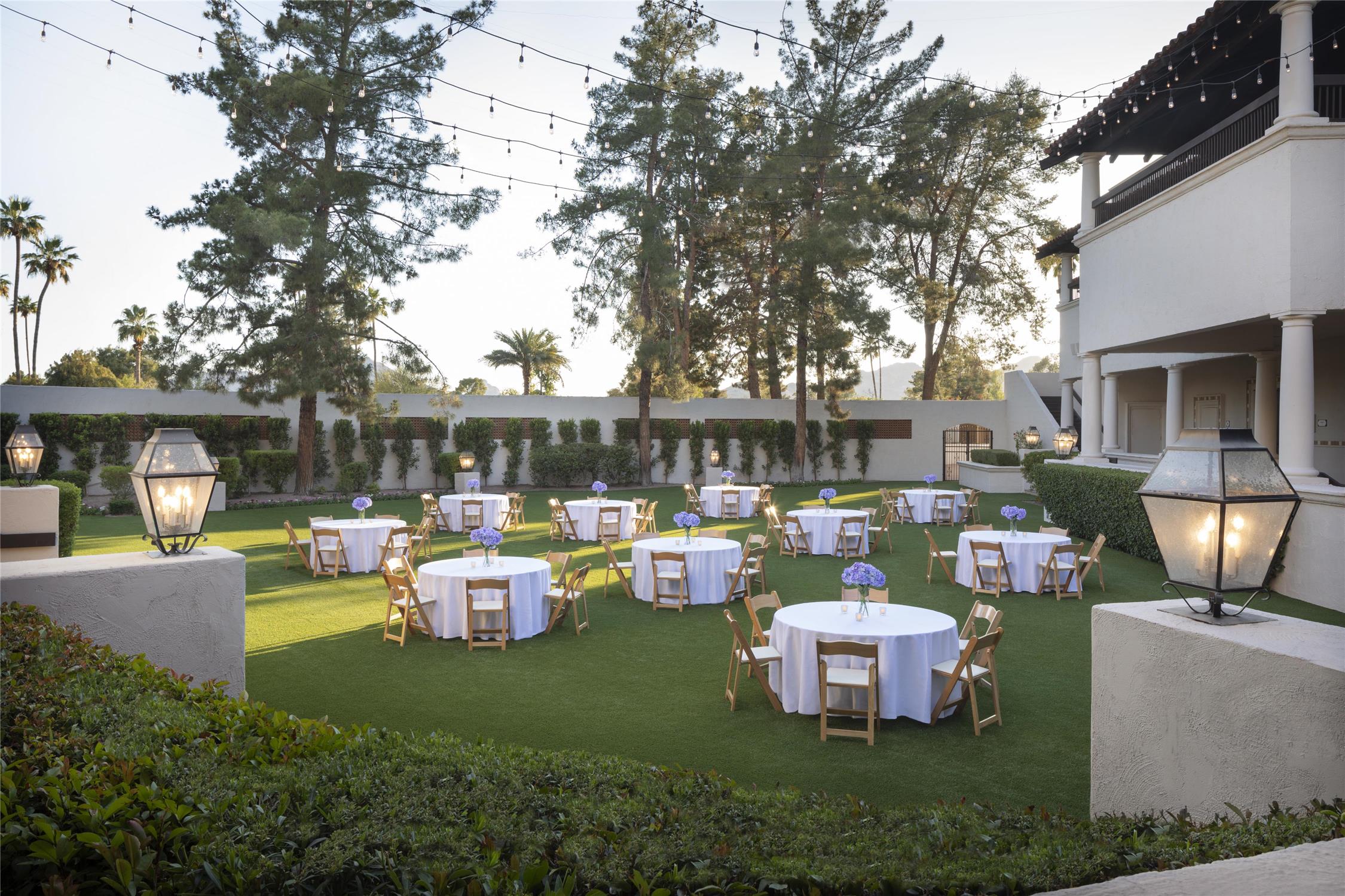The Scottsdale Resort & Spa, Curio Collection by Hilton 2