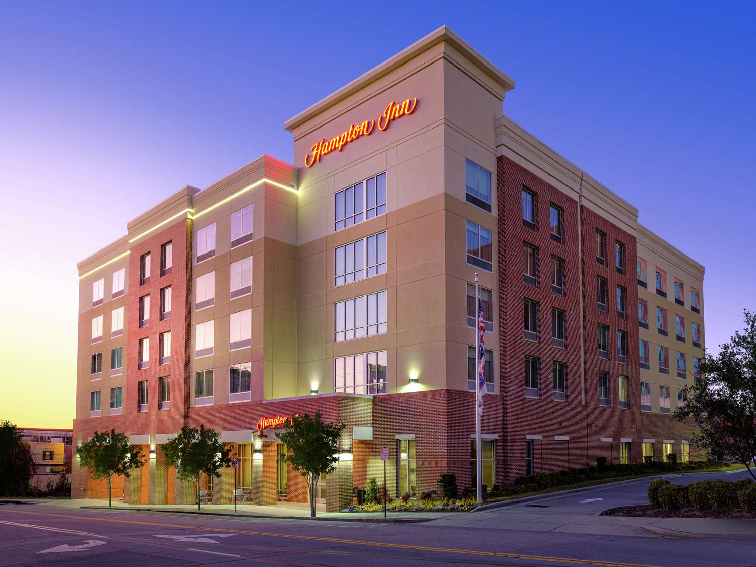 Hampton Inn Wilmington Downtown 2