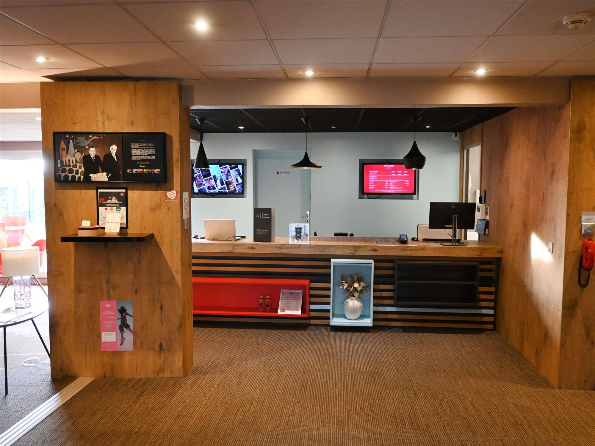 ibis Laval Le Relais D'Armor 2